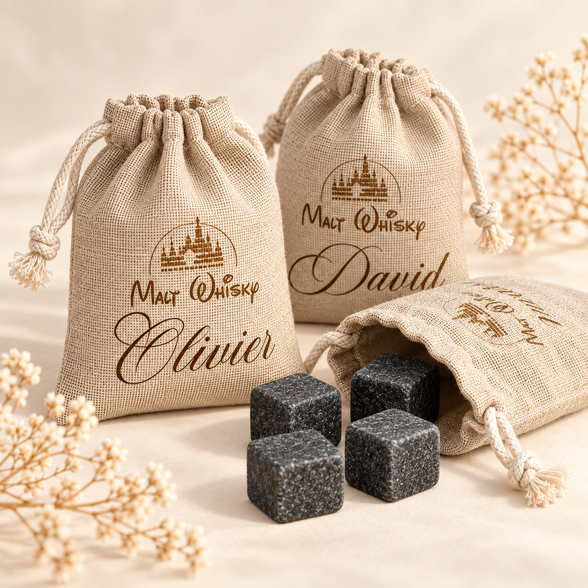 Pierres à whisky et pochette en lin gravée au prénom – photo 4